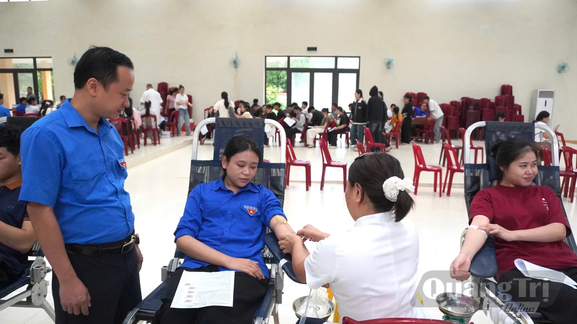 Tiếp nhận 370 đơn vị máu tại Ngày hội hiến máu tình nguyện